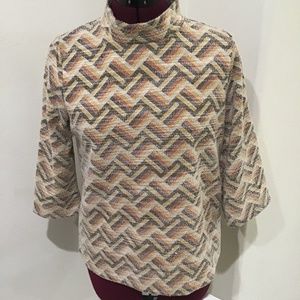 W5- Linen Zig-Zag Top